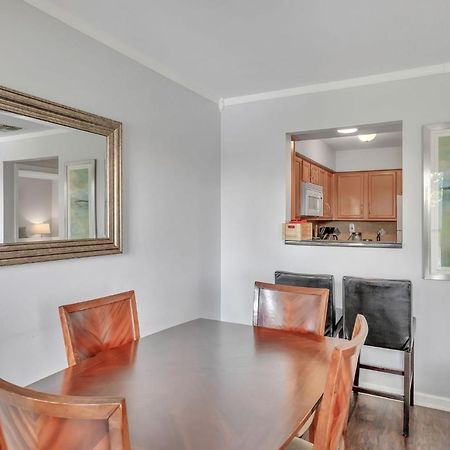 Nash Gold Private Condo - 2Bed, 2Bath, Sleep 6, 25 Min Walk To Broadway And All Nashville Attractions, Pool, Gym Exterior foto