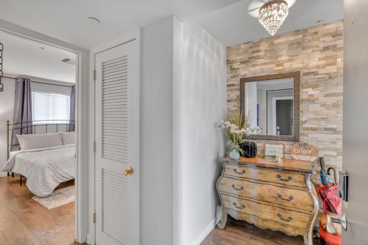 Nash Gold Private Condo - 2Bed, 2Bath, Sleep 6, 25 Min Walk To Broadway And All Nashville Attractions, Pool, Gym Exterior foto