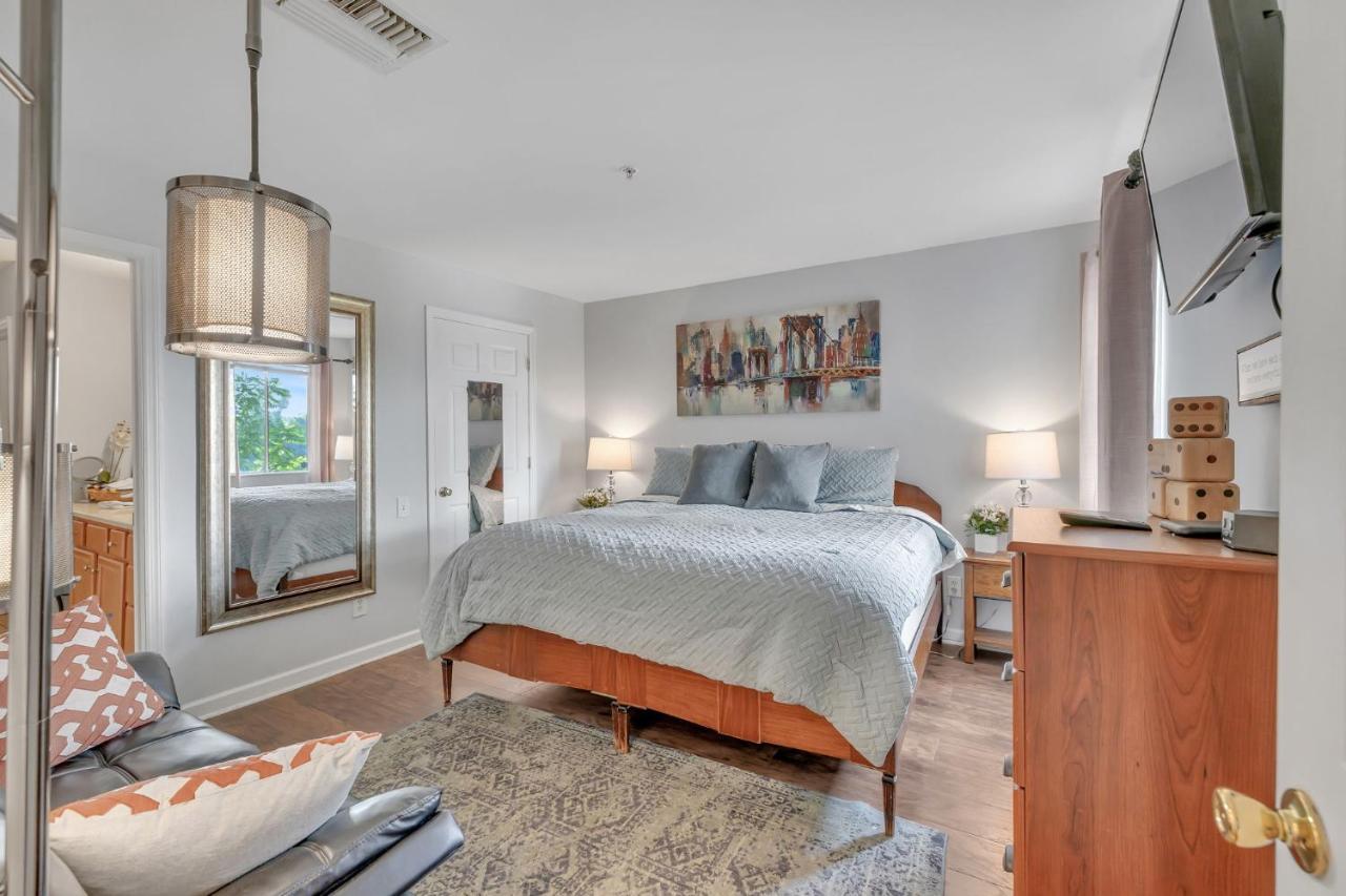 Nash Gold Private Condo - 2Bed, 2Bath, Sleep 6, 25 Min Walk To Broadway And All Nashville Attractions, Pool, Gym Exterior foto