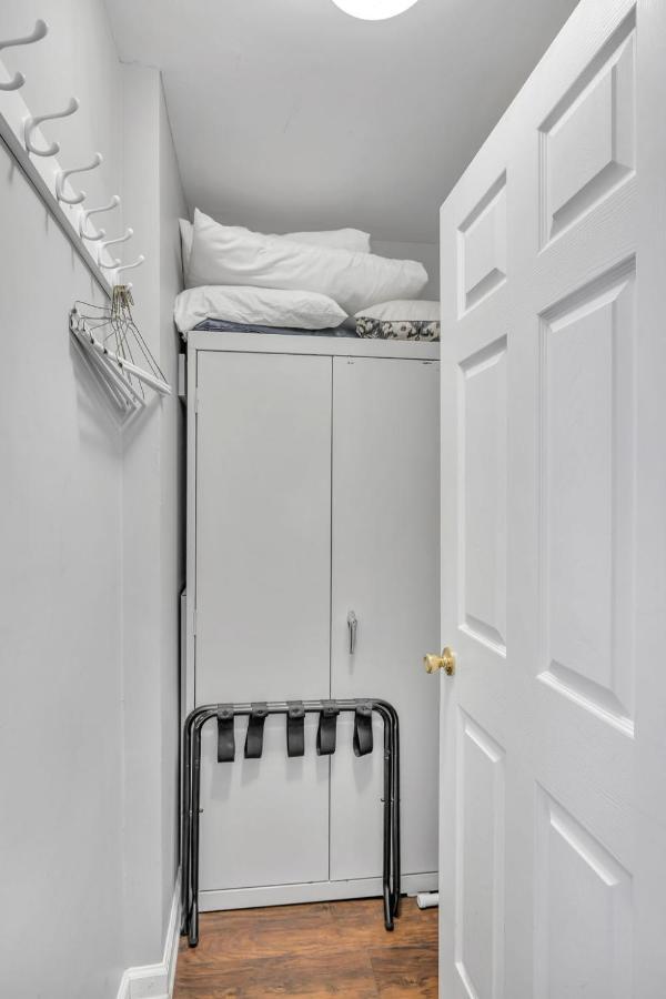 Nash Gold Private Condo - 2Bed, 2Bath, Sleep 6, 25 Min Walk To Broadway And All Nashville Attractions, Pool, Gym Exterior foto
